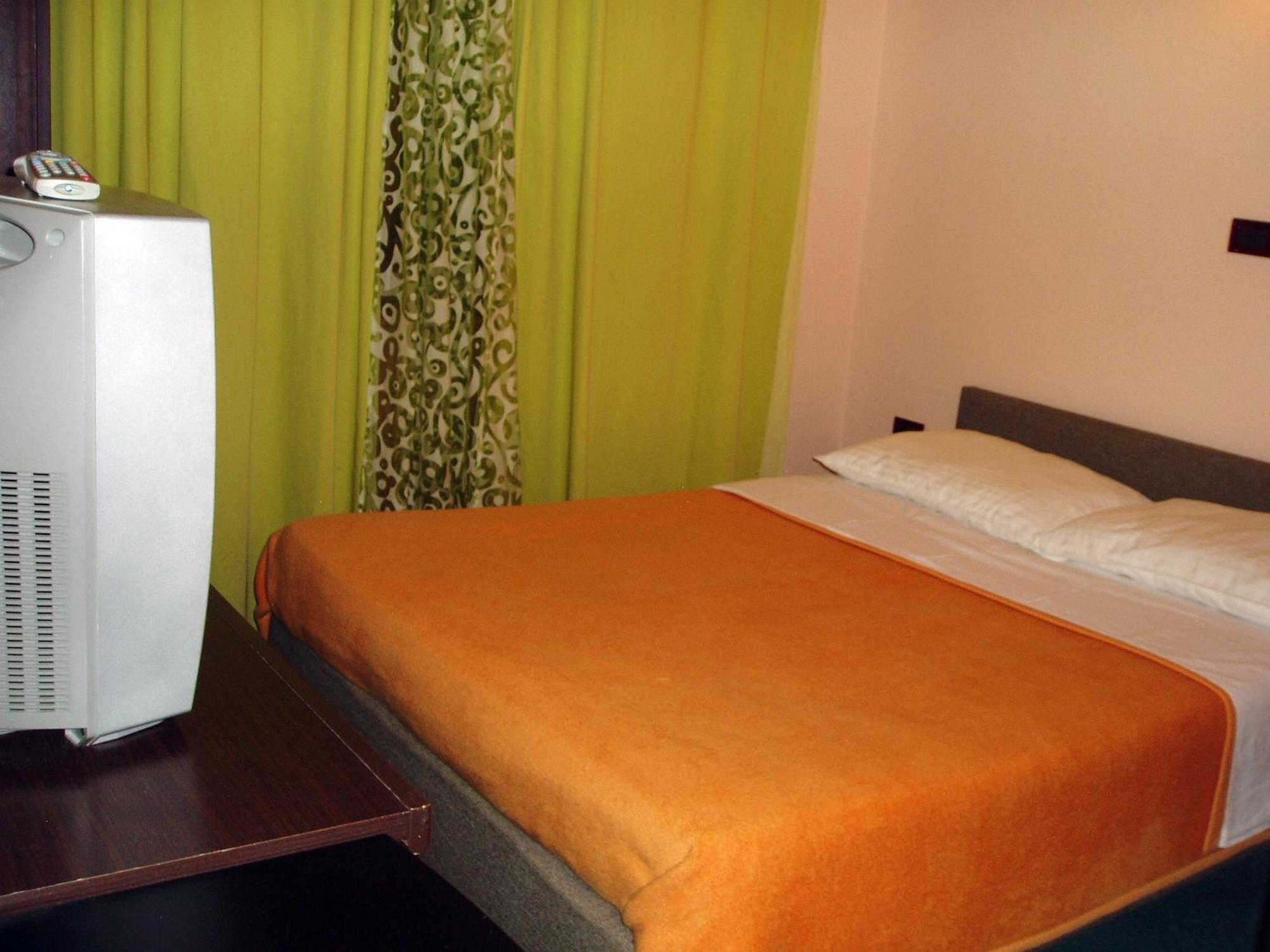 Hotel Zephyr - Plovanija Buje Rum bild
